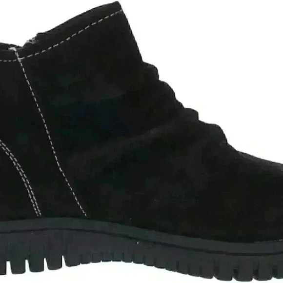 Comfortiva Calla Black Suede Size 7.5.  BRAND NEW (Save $40.00) - Picture 4 of 12